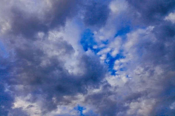 天空与云彩 — 图库照片
