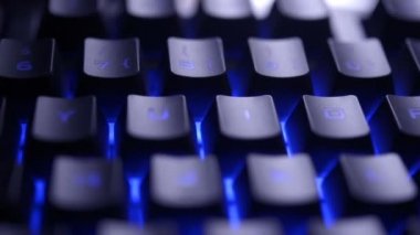 Bilgisayar klavyesi, kapat