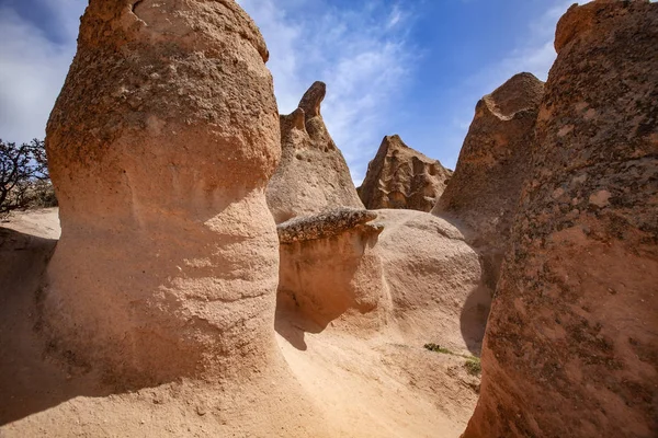 Formazioni rupestri in Cappadocia Turchia — Foto Stock