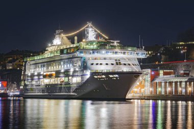 Stockholm / İsveç - 09 Aralık 2013: Yolcu gemisi Birka iskelede