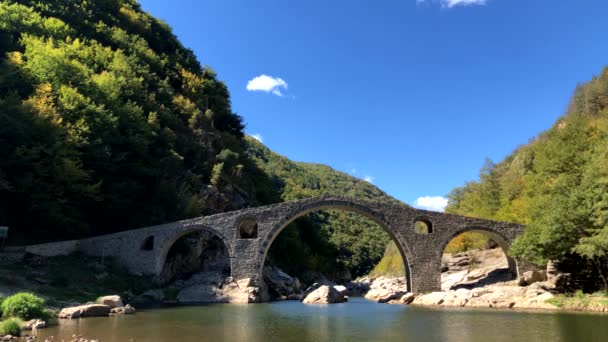 Antiguo Puente Romano Montaña Rhodope — Vídeo de stock