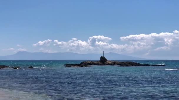 从位于希腊的地中海海岸观看 — 图库视频影像