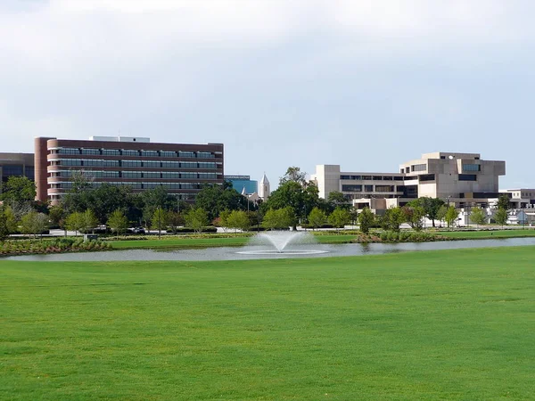 Şehir Pensacola Park ve Ofis binalar