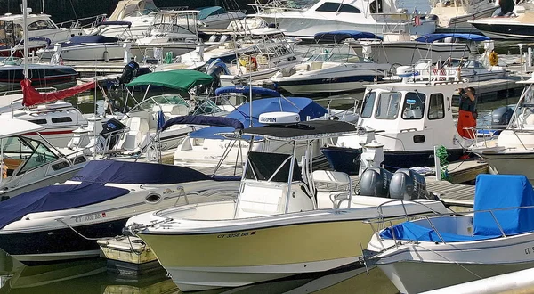 Barcos Atracados Uma Marina Cos Cob Connecticut — Fotografia de Stock