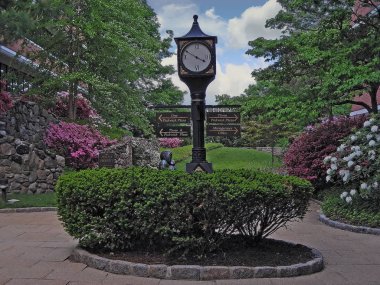 Pickwick Plaza eski saat - Greenwich, Connecticut