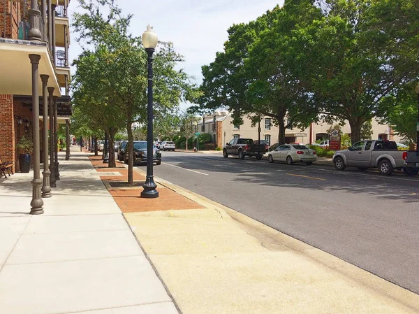 Pensacola 'nın aşağısındaki tarih.