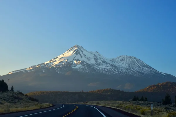 Pohled Sopka Mount Shasta Kalifornii Usa — Stock fotografie