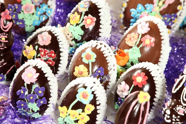 Fantasía Caro Decorado Huevos Pascua Chocolate — Foto de Stock