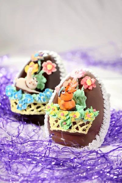 Вишукані Дорогі Прикрашені Шоколадні Великодні Яйця — стокове фото