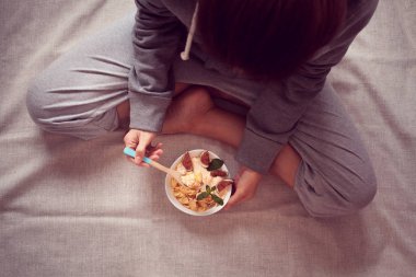 diyet tahıl incir ile gelen yatağa kahvaltı