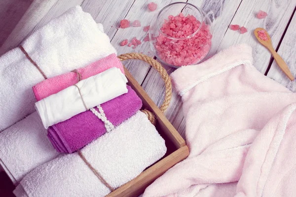 Roze set van badhuis accessoires voor Spa — Stockfoto