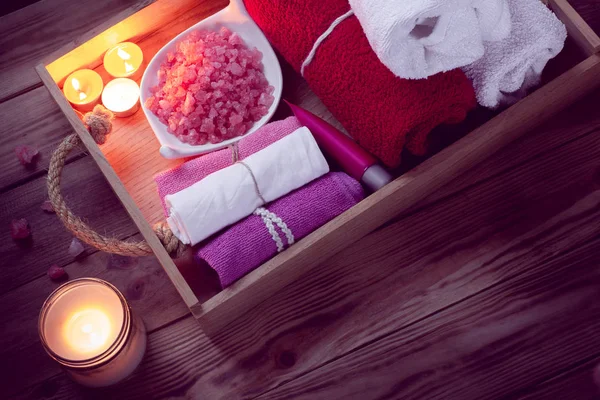 Conjunto de accesorios de baño para SPA en iluminación Low-key — Foto de Stock