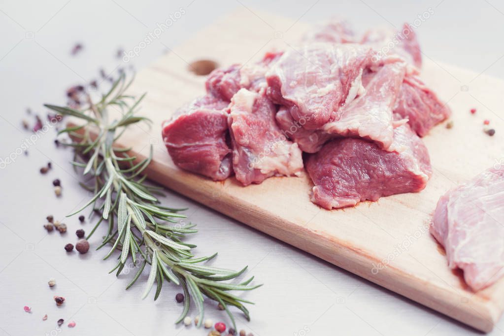 ������veal with spices and rosemary