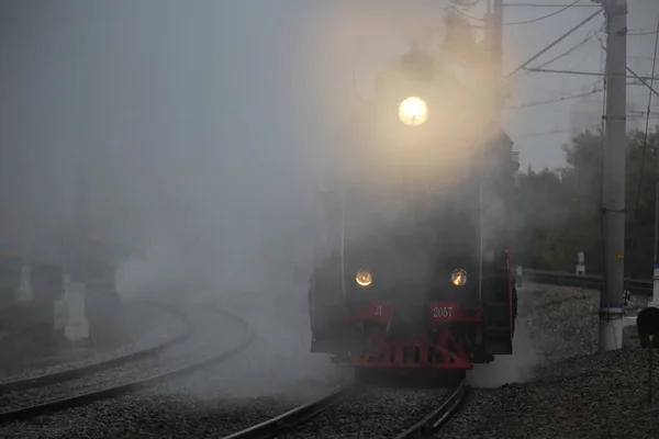 Locomotora Soviética Corre Por Los Caminos Mañana — Foto de Stock