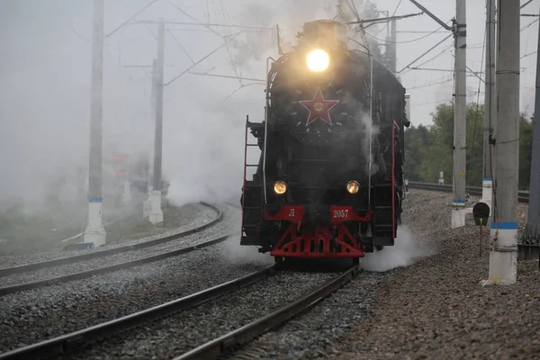 Locomotora Soviética Corre Por Los Caminos Mañana — Foto de Stock