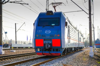 Modern Rus lokomotifi ülke alanına gidiyor