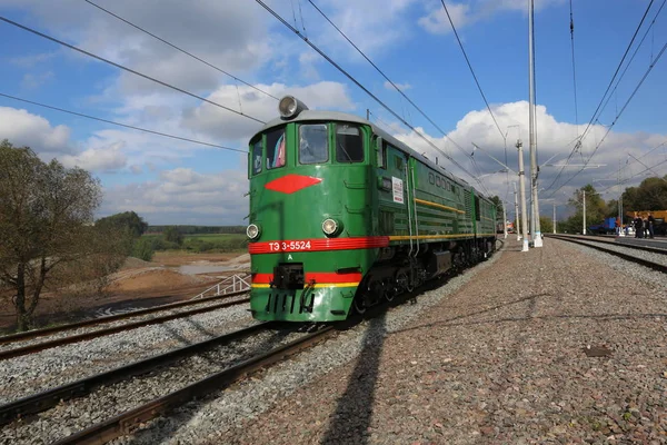 Retro Rus dizel lokomotifi