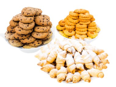 Şekerli ekmek ve çikolatalı bademli kurabiye.