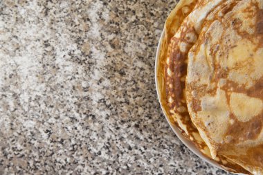 Peynirli krep ekşi krema kithcen tablo ile