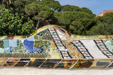 Parc Guell, Barselona, İspanya, dekoratif karo-parça mozaik