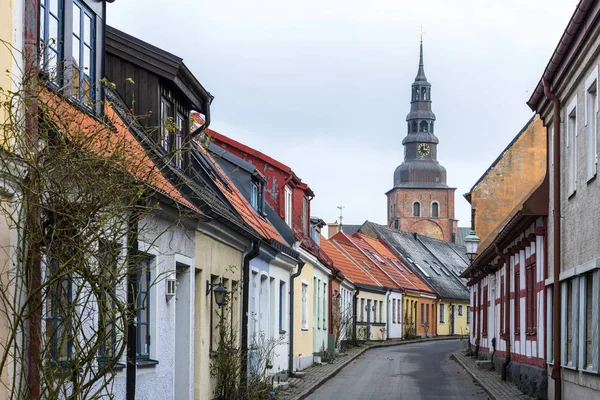 イースタッドのスウェーデンの町には郡の古いアーキテクチャ — ストック写真