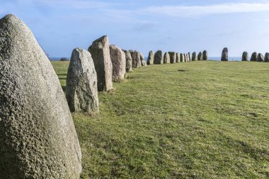Ales taşlar, Skane, İsveç'te megalitik anıt heybetli