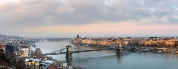 Panorama Budapest Hongrie Avec Pont Chaîne Pendant Hiver — Photo