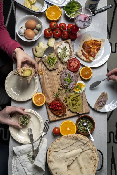 Enjoying dinner together. — Stock Photo, Image