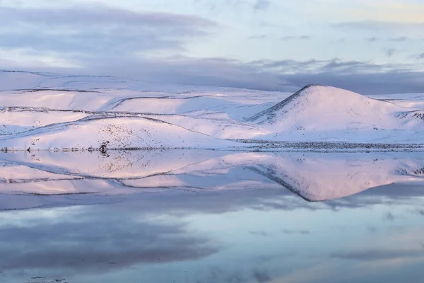 Lago Kleifarvatn, Islândia — Fotografia de Stock