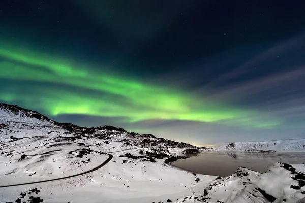 Reykjanes Yarımadası 'ndaki Aurora Borealis. — Stok fotoğraf