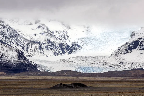 Islannin jäätikkö Solheimajokull — kuvapankkivalokuva