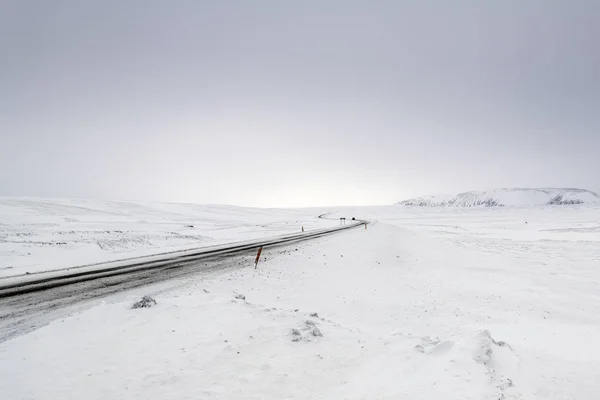 Islândia paisagem de inverno rural — Fotografia de Stock