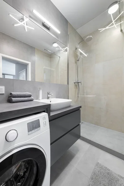현대식 욕실 내부 설계 — 스톡 사진