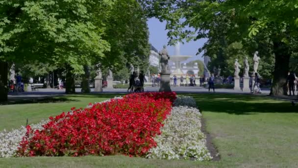 Fontän i den saxiska trädgården i Warszawa — Stockvideo