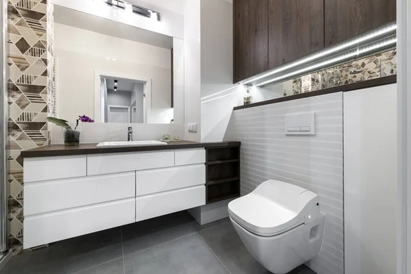 Diseño interior moderno - cuarto de baño — Foto de Stock