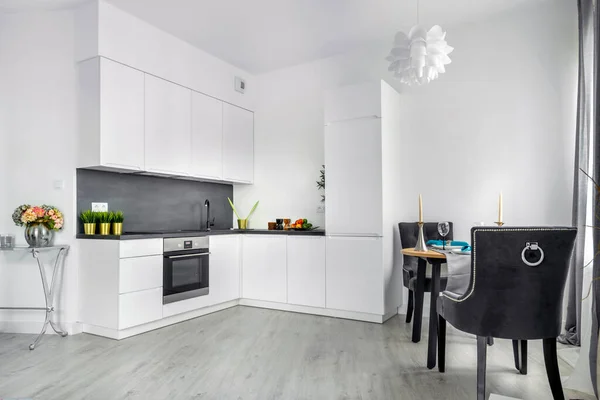 Diseño Interior Moderno Sala Estar Con Cocina Abierta Pequeño Apartamento — Foto de Stock