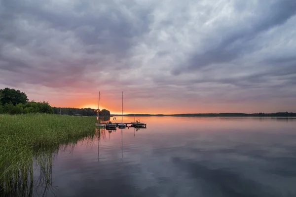 Dramatischer Sonnenuntergang See Slawa Westpolen — Stockfoto