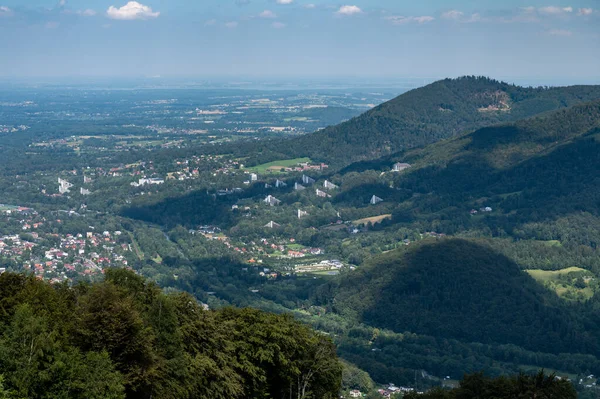 Vista Das Montanhas Silesianas Beskids Cidade Ustron Polônia Topo Montanha — Fotografia de Stock