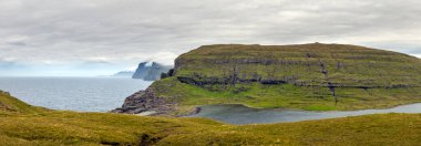 Sorvagsvatn Gölü Kayalıkları Panorama, Faroe Adaları Atlantik Okyanusu, Danimarka