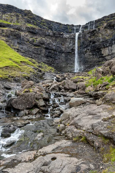Fossa Největší Vodopád Faerských Ostrovech Závody Zdola Dánsko — Stock fotografie