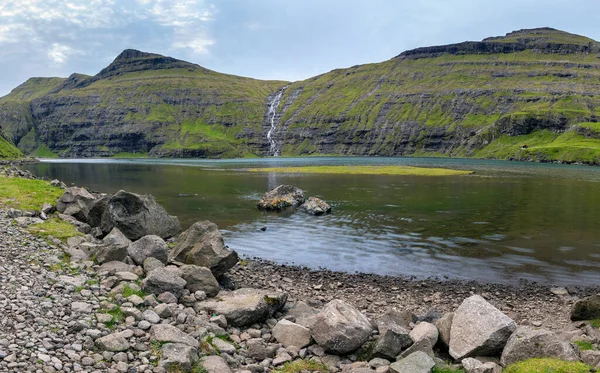 Wasserfälle Dorf Saksun Auf Den Färöern Dänemark — Stockfoto