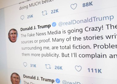 Brussels, Belçika - 21 Temmuz 2018: Donald J. Trump, 45 Cumhurbaşkanı ABD Resmi twitter sayfası.