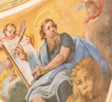 Valencia, İspanya - 15 Haziran 2018: 17 yüzyıl fresk Kilisesi Saint Nicholas ve Saint Peter şehit Valencia, İspanya, Saint Mark Evangelist tasvir.