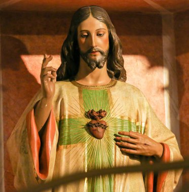 Valencia, İspanya - 15 Haziran 2018: Heykeli İsa ve Valencia, İspanya Bazilikası Sacred Heart