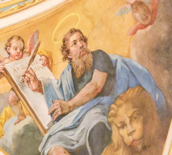西班牙瓦伦西亚 2018年6月15日 第十七世纪壁画在圣尼古拉斯教堂和圣彼得烈士在西班牙瓦伦西亚 描绘圣标记福音传教士 — 图库照片