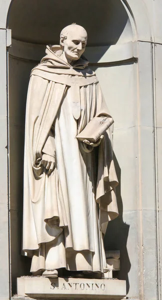 Φλωρεντία Ιταλία Αυγούστου 2018 Άγαλμα Του Sant Antonino Την Κιονοστοιχία — Φωτογραφία Αρχείου