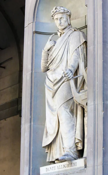 Florencia Italia Agosto 2018 Estatua Del Famoso Poeta Italiano Dante —  Fotos de Stock