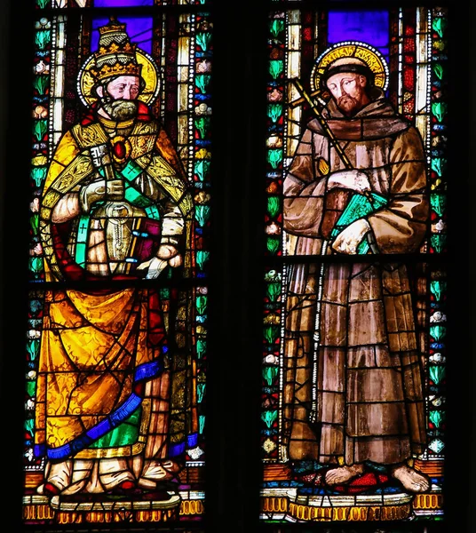 意大利佛罗伦萨 2018年8月9日 在意大利佛罗伦萨圣十字教堂的彩绘玻璃 描绘教皇圣格雷戈里的伟大和圣弗朗西斯 — 图库照片