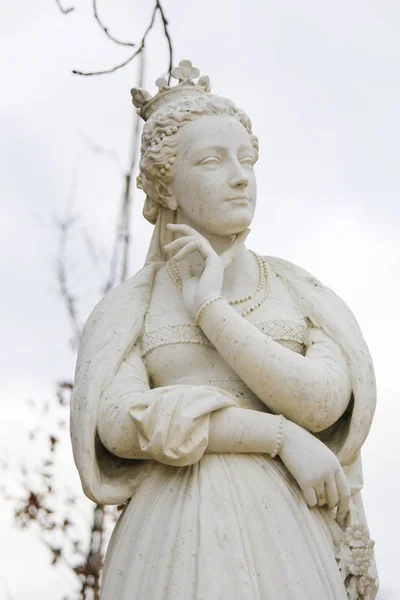 Estatua de Margarita de Navarra en el Jardín de Luxemburgo, Par —  Fotos de Stock