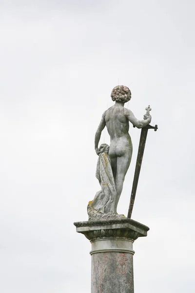 Άγαλμα στον κήπο του Λουξεμβούργου, Παρίσι, Γαλλία — Φωτογραφία Αρχείου